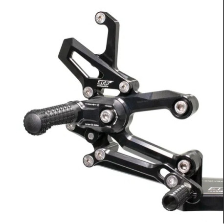 Commandes reculées inversées pour CBR600 RR 24-