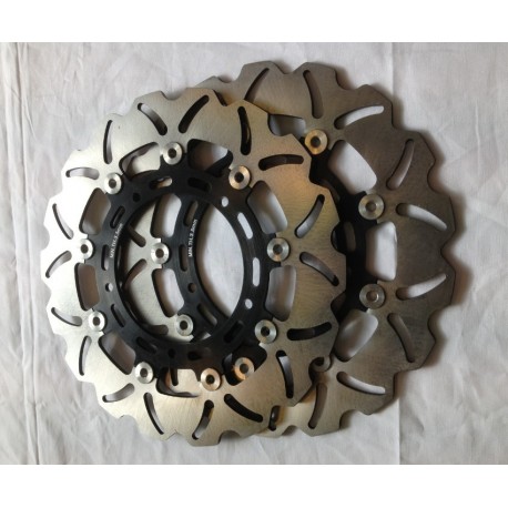DESTOCK PAIRE DISQUES av wave SUZUKI GSXR